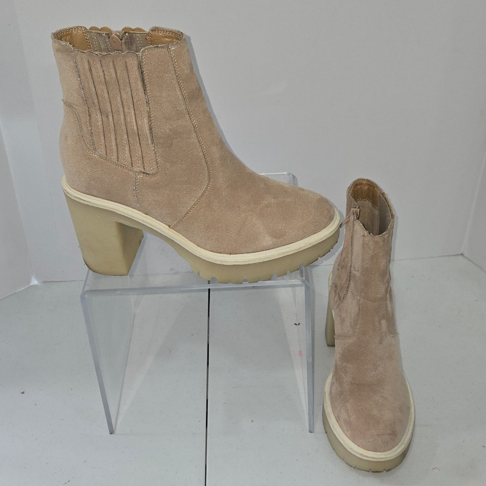 Oasis Society Women Tan Faux Suede Chunky Platform Lug Sole Ankle Boots Size 7.5